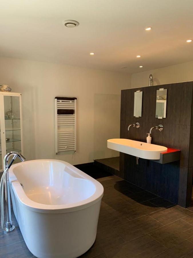 Cabannes Mas Carita B&B 외부 사진
