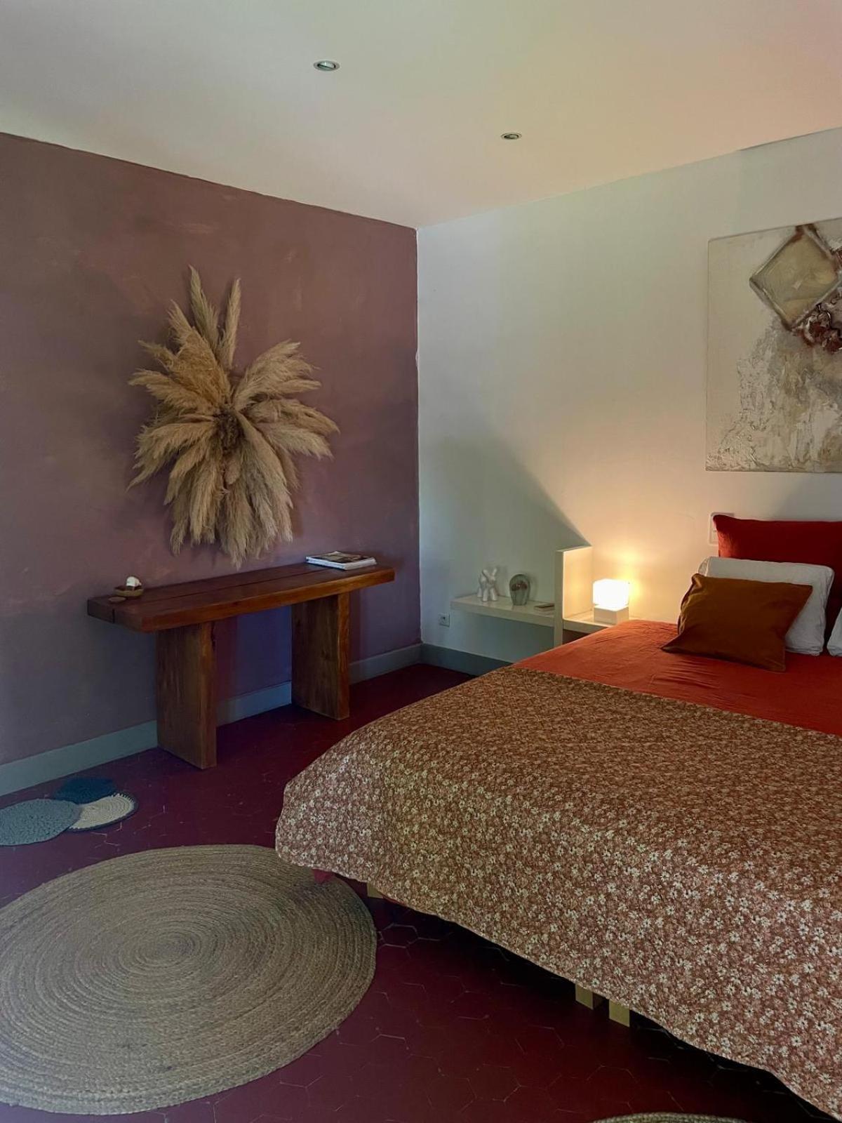 Cabannes Mas Carita B&B 외부 사진