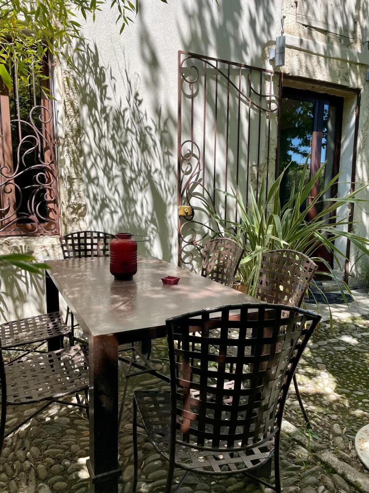 Cabannes Mas Carita B&B 외부 사진